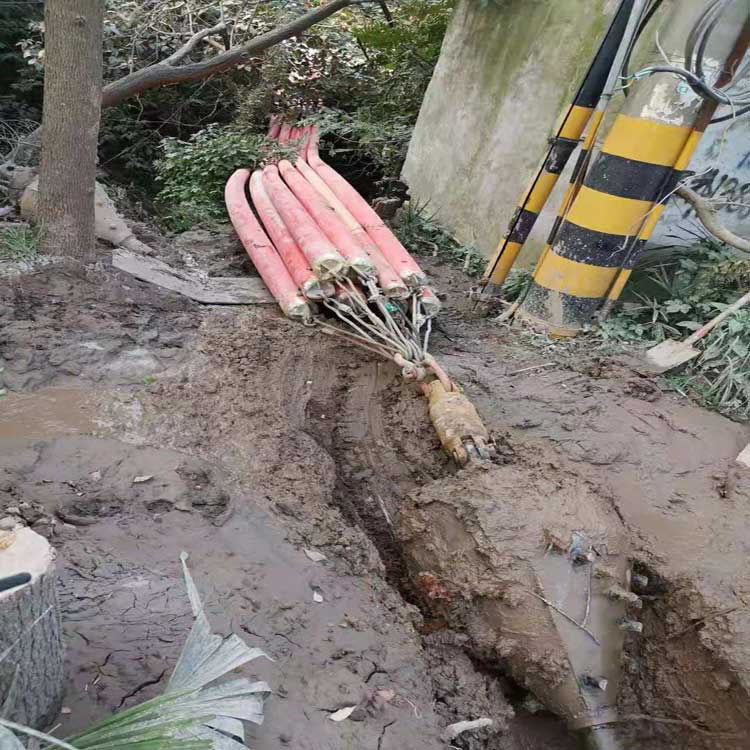 天门回填土拖拉管